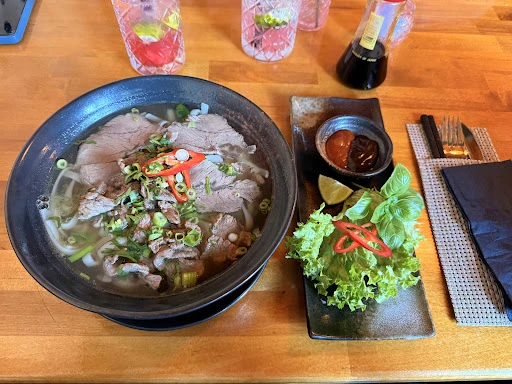 HaMi Vietnamese Cuisine & Sushi Bar photo 7